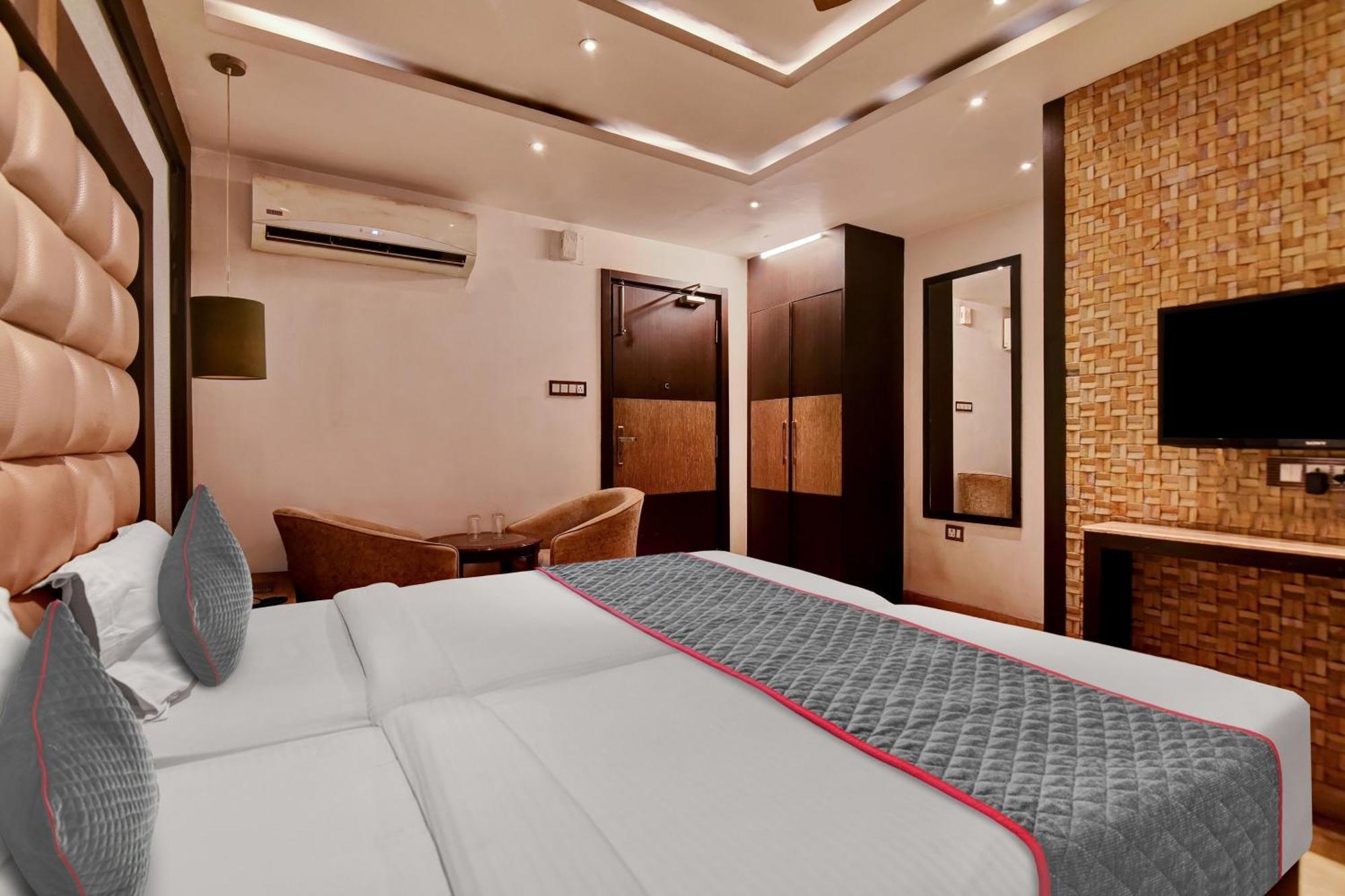 כלכותה Hotel Acme מראה חיצוני תמונה