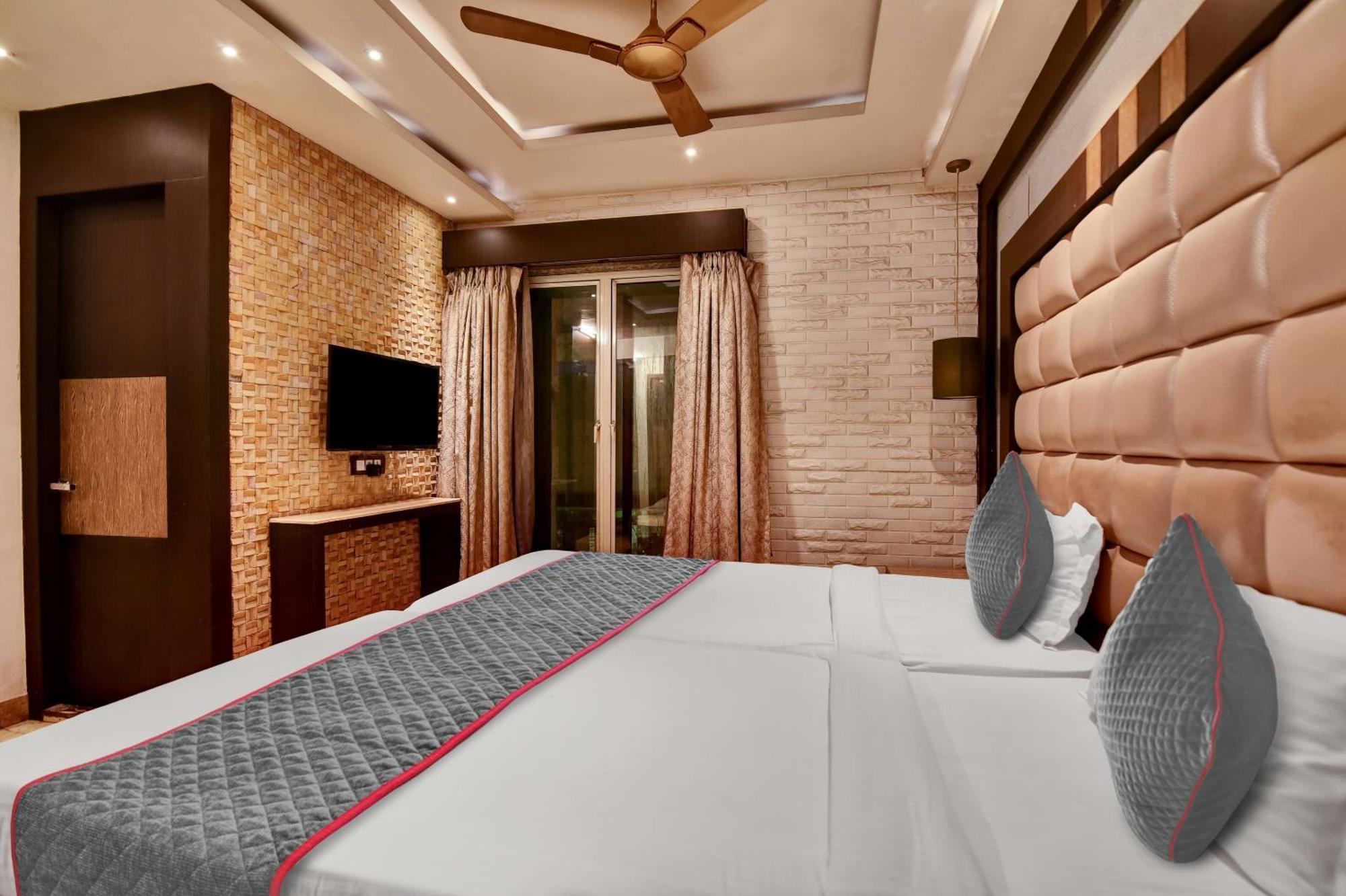 כלכותה Hotel Acme מראה חיצוני תמונה