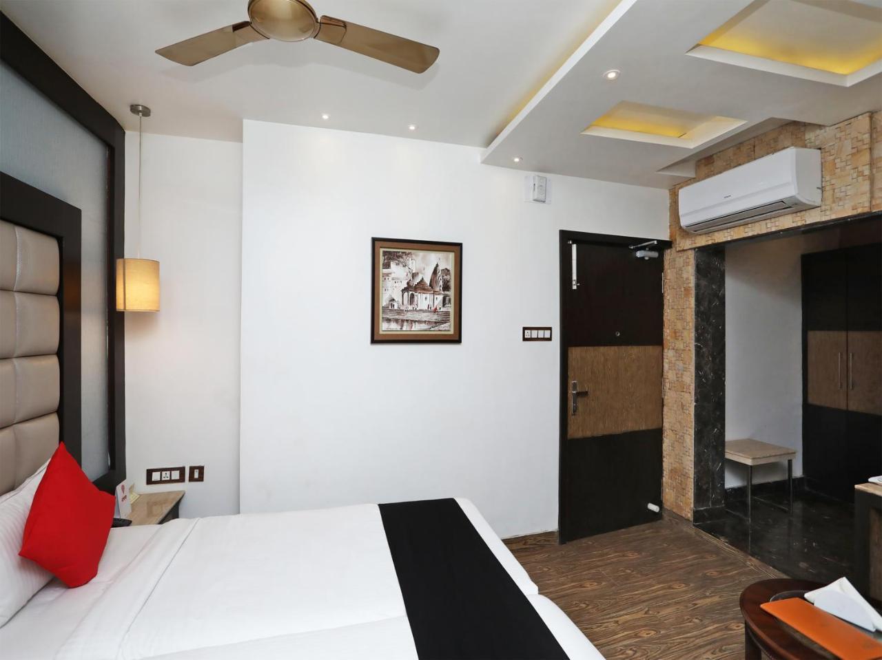 כלכותה Hotel Acme מראה חיצוני תמונה