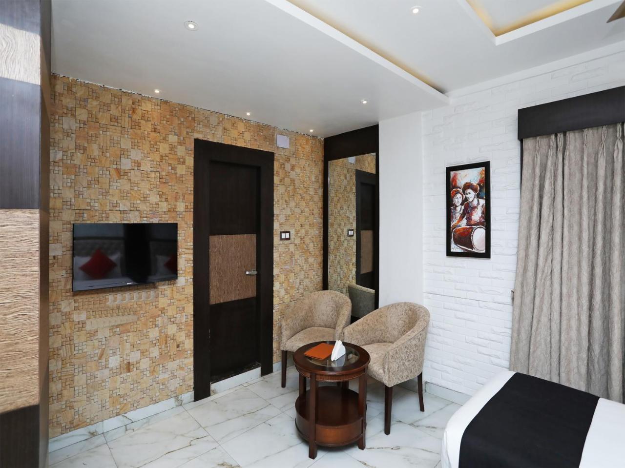 כלכותה Hotel Acme מראה חיצוני תמונה